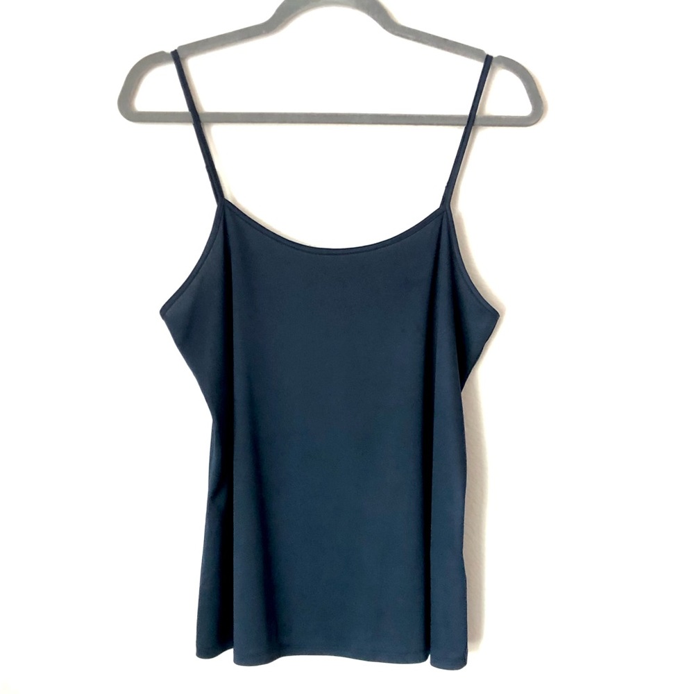 \Banana Republic\• Navy Slip Tank
